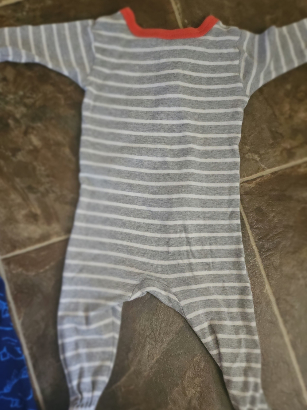 2 Sleepers PJS - Picture 5 of 7